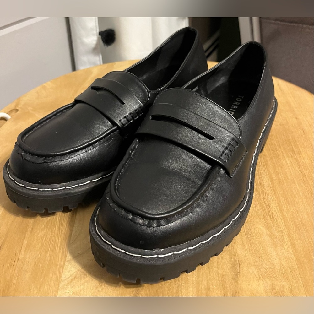 Chunky lug loafer